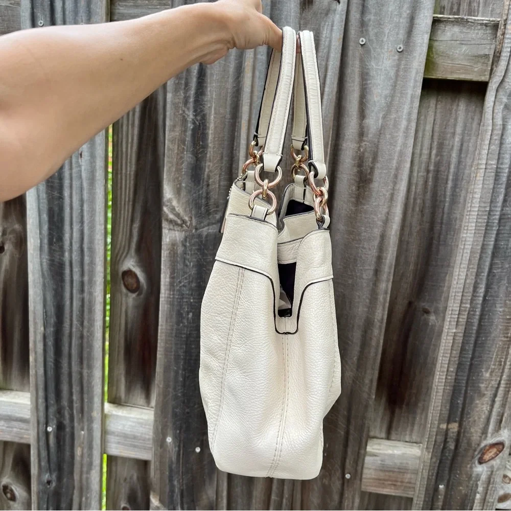 EUC Coach Lexy Shoulder Bag